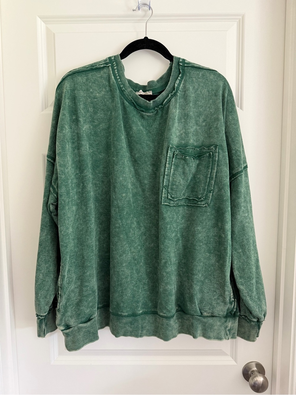 Green mottled sweatshirt